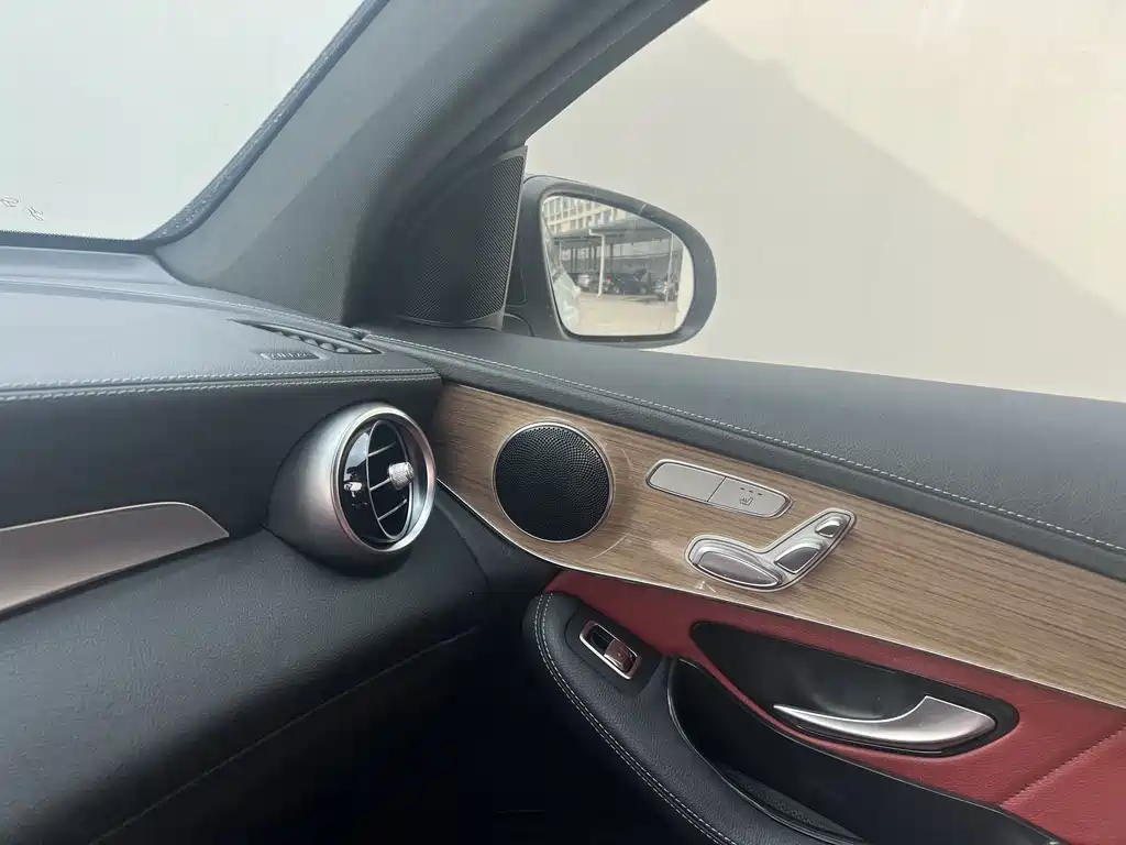Mercedes-Benz GLC Coupe — миниатюра 10