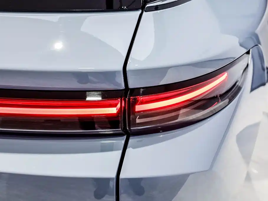 Li Auto Li i8 — миниатюра 24