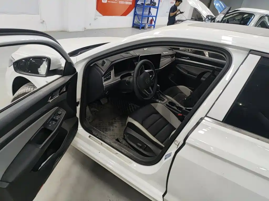 Volkswagen Bora — миниатюра 7