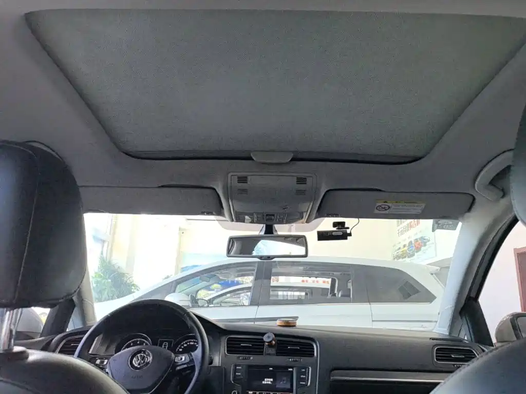 Volkswagen Golf — миниатюра 18