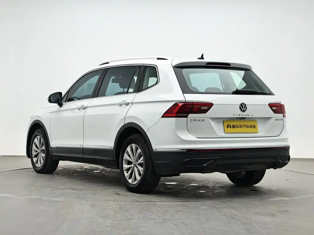 Volkswagen Tiguan L — миниатюра 18