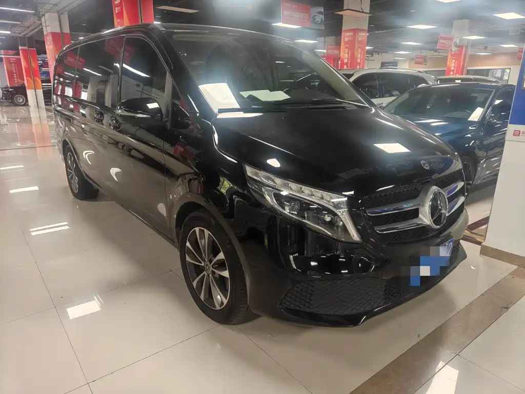 Mercedes-Benz V-Class — миниатюра 2