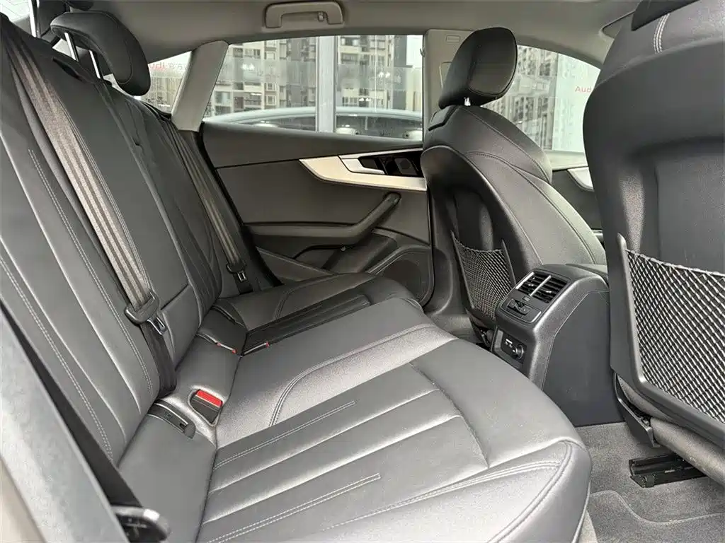 Audi A5 2024 Sportback 40 TFSI Fashion