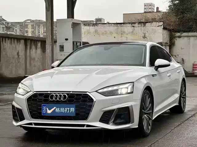 Audi A 5 2022 Sportback 40 TFSI — фото 1