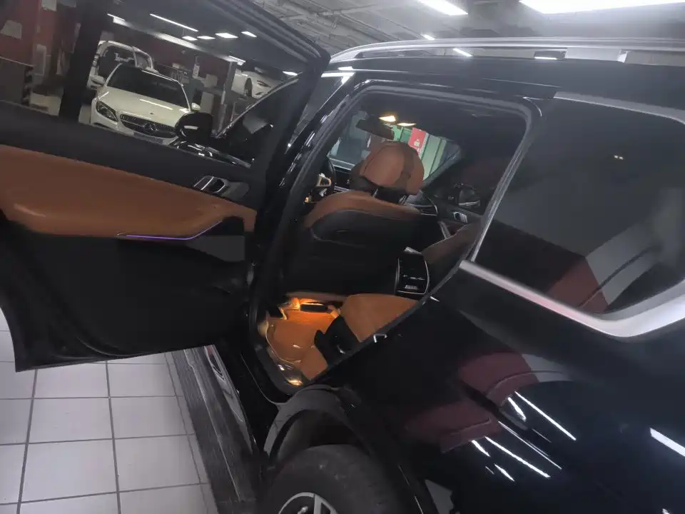 BMW X7 — миниатюра 5