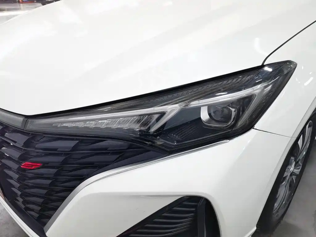 Changan Eado — миниатюра 7