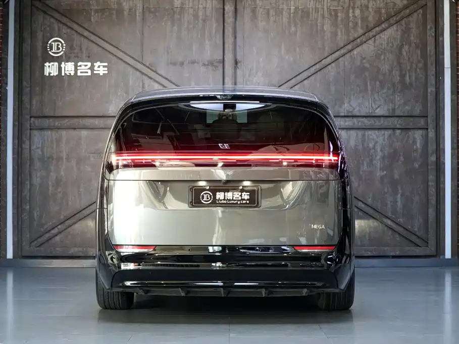 Li Auto Li MEGA — миниатюра 21