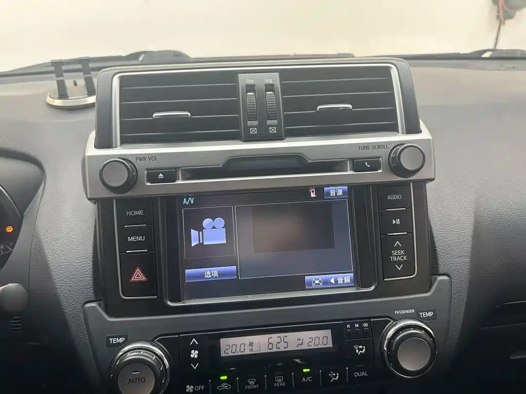 Toyota Prado — миниатюра 8