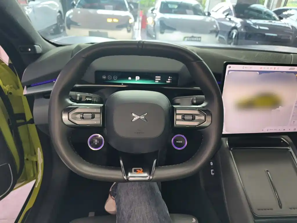 XPeng P7 — миниатюра 11