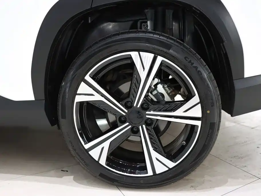Geely Boyue — миниатюра 20