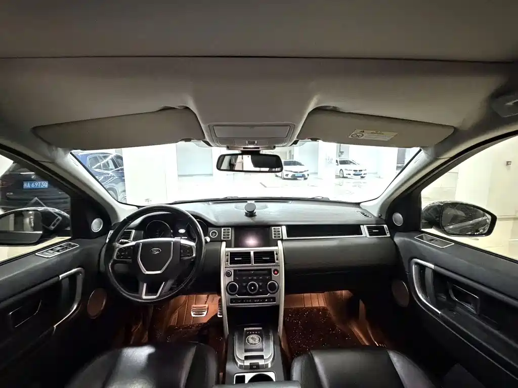 Land Rover Discovery Sport — миниатюра 6