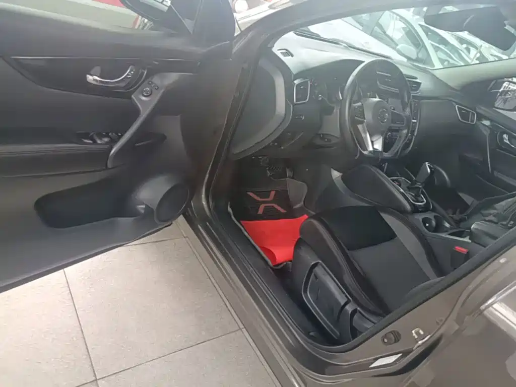 Nissan Qashqai — миниатюра 16