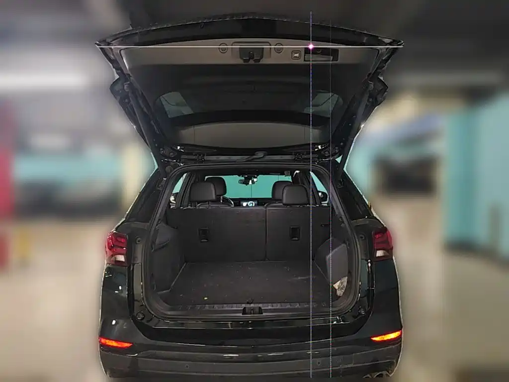 Chevrolet Equinox — миниатюра 24