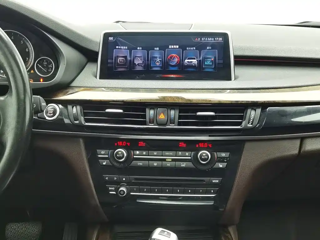 BMW X5 (Import) — миниатюра 12