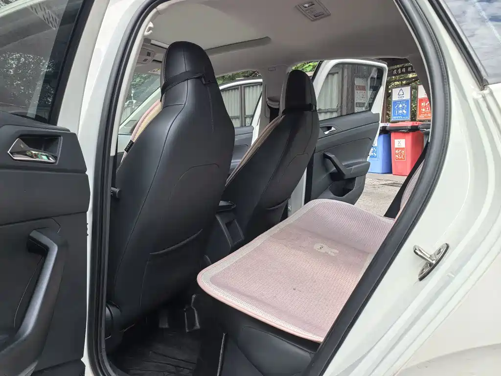 Volkswagen Polo — миниатюра 7