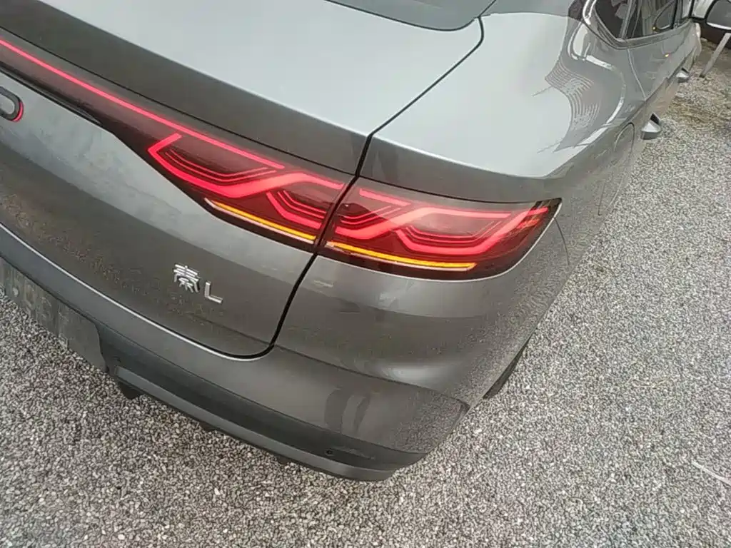 BYD Qin L — миниатюра 8