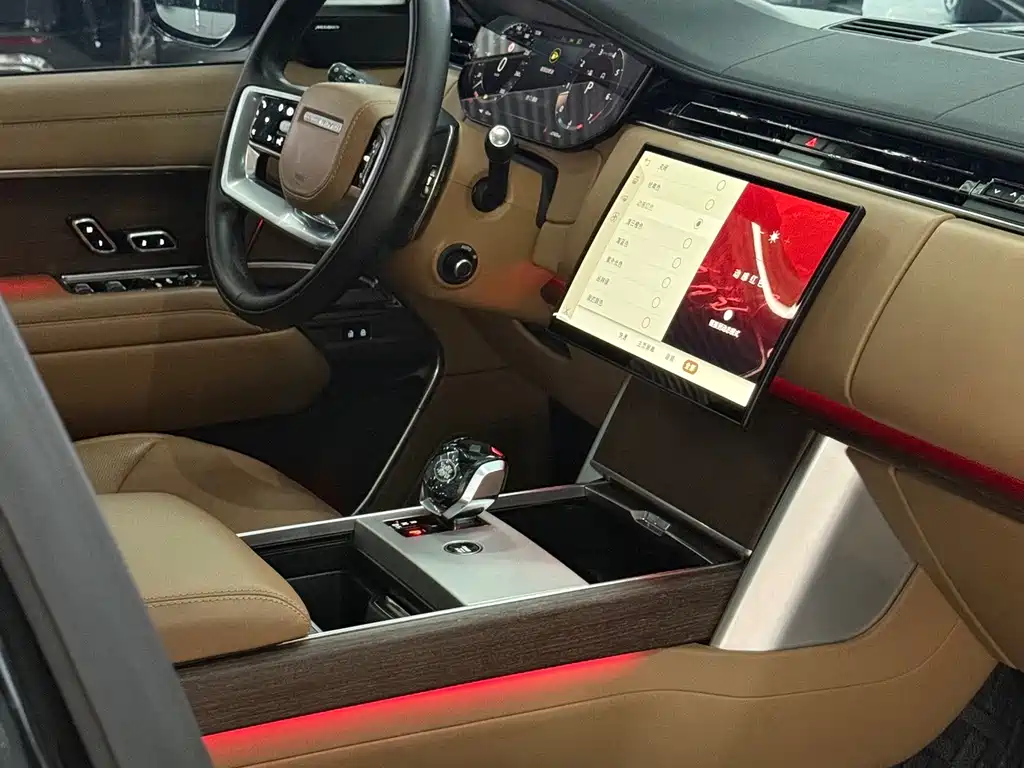 Land Rover Range Rover — миниатюра 4