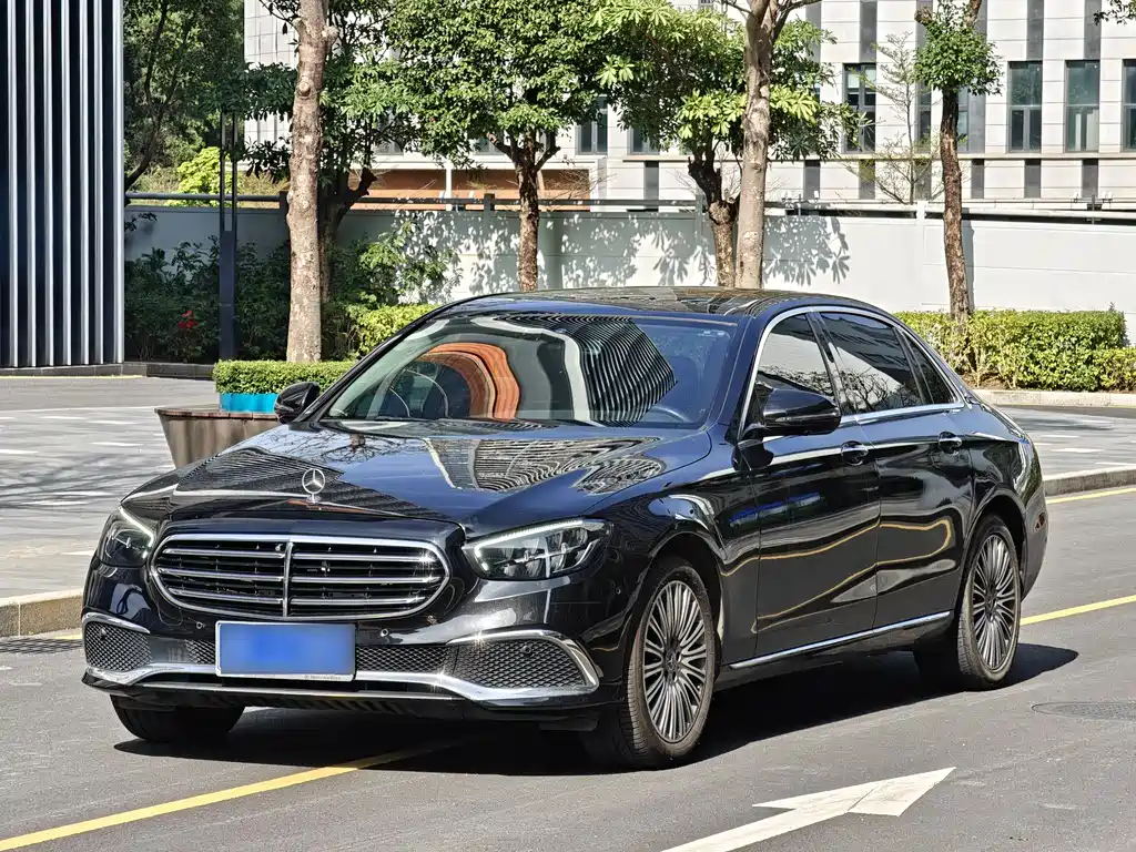 Mercedes-Benz E-Class 2021
