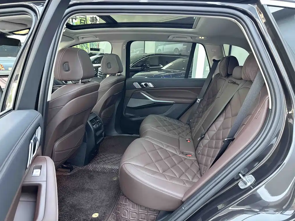BMW X5 — миниатюра 17