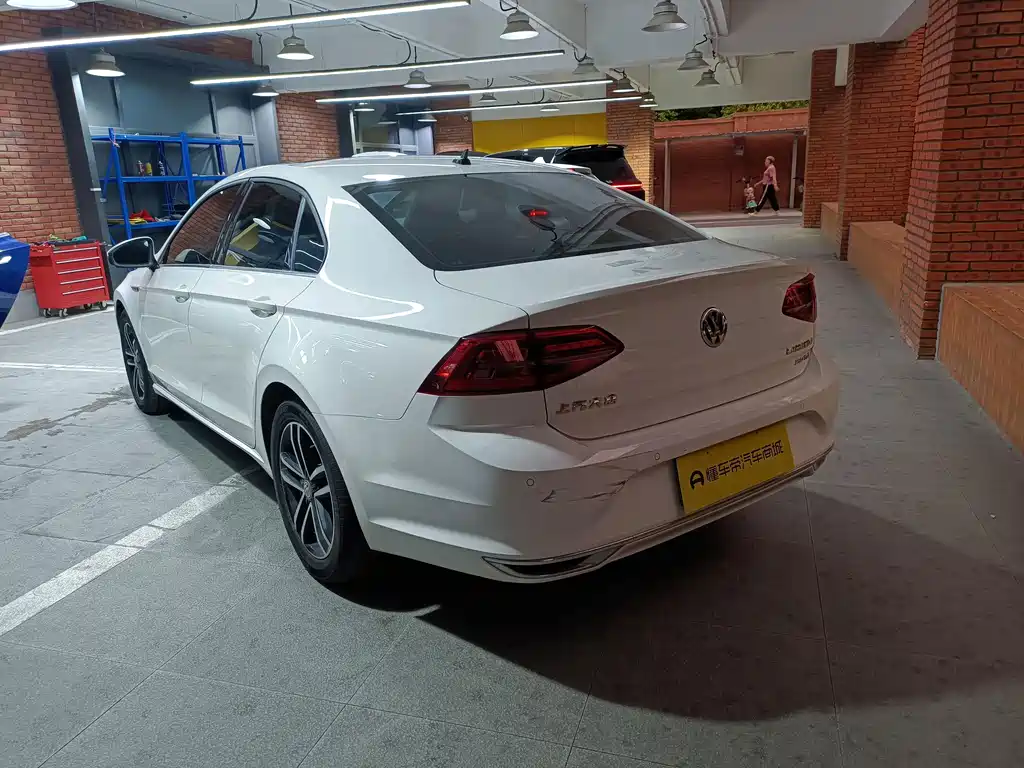 Volkswagen Lamando — миниатюра 3