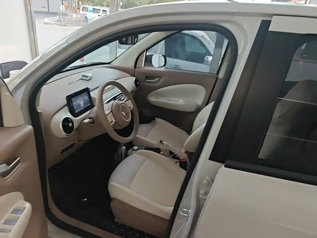 Wuling MINIEV — миниатюра 15