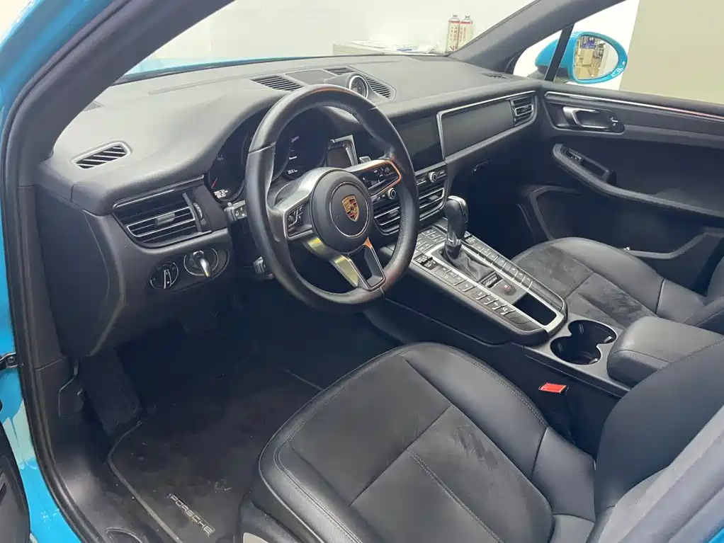 Porsche Macan — миниатюра 6