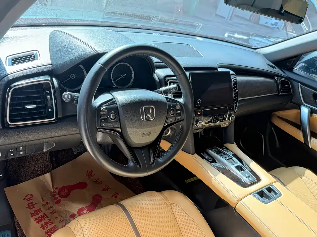 Honda UR-V — миниатюра 7