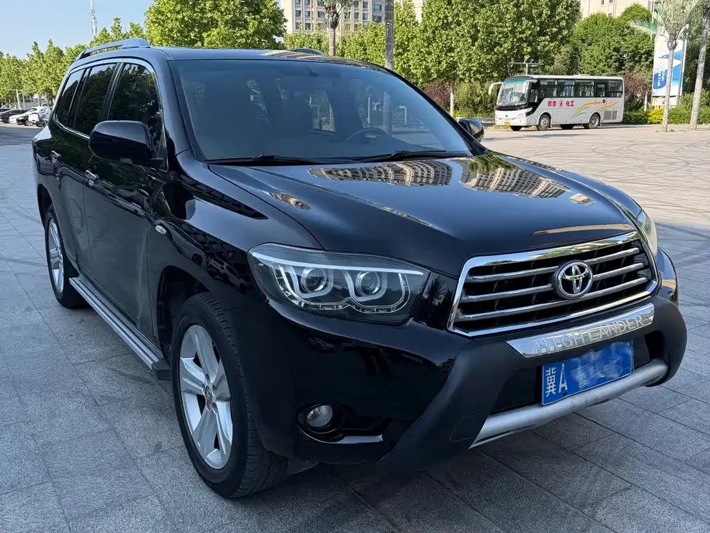 Toyota Highlander 2009 2.7L 7 мест