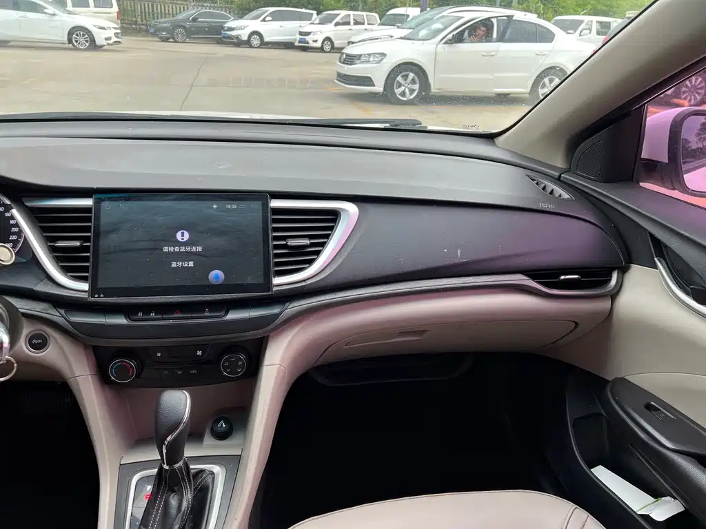Buick Excelle — миниатюра 8