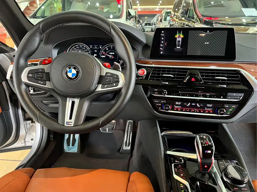 BMW M5 — миниатюра 14