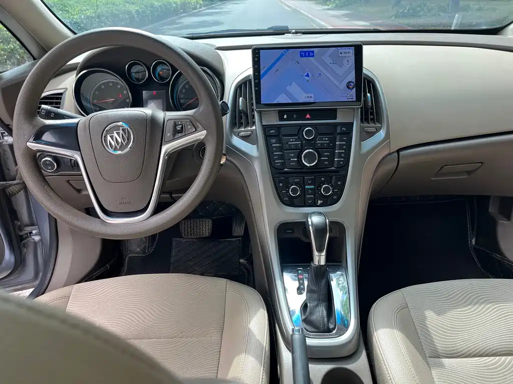 Buick Excelle — миниатюра 8