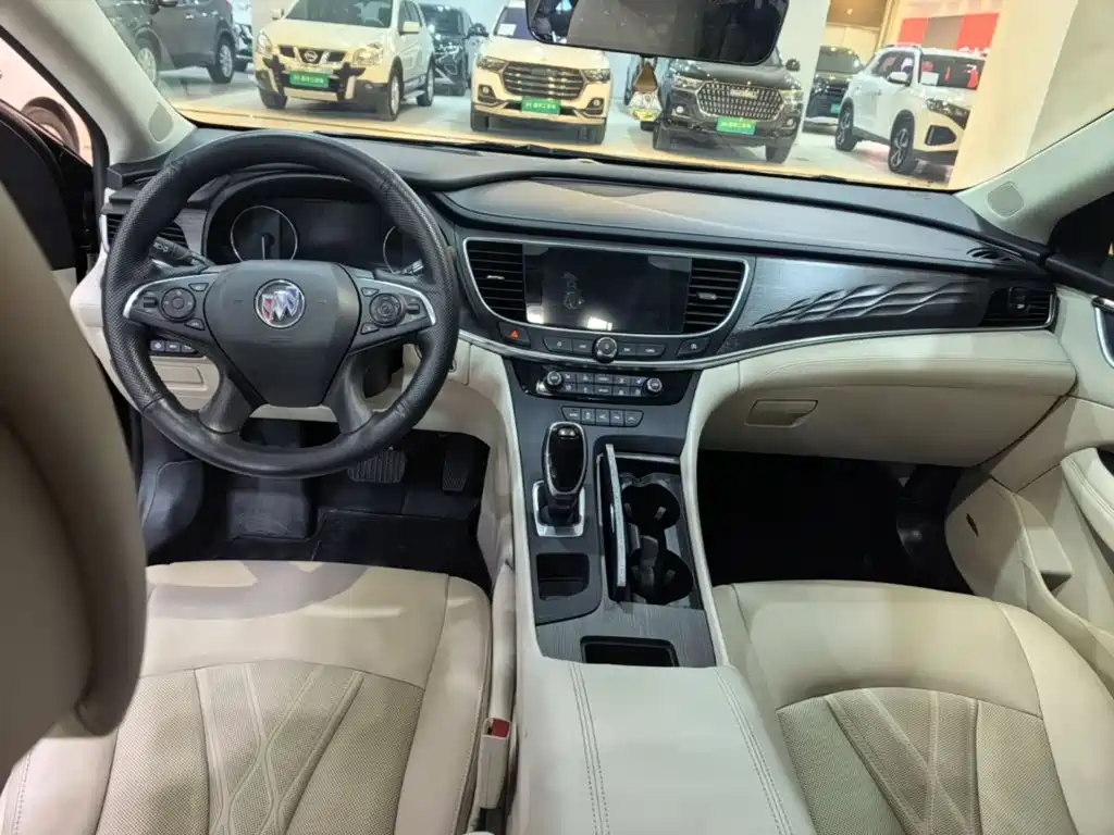 Buick LaCrosse — миниатюра 11