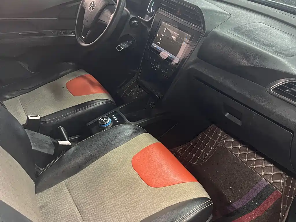 BAIC New Energy EC — миниатюра 8