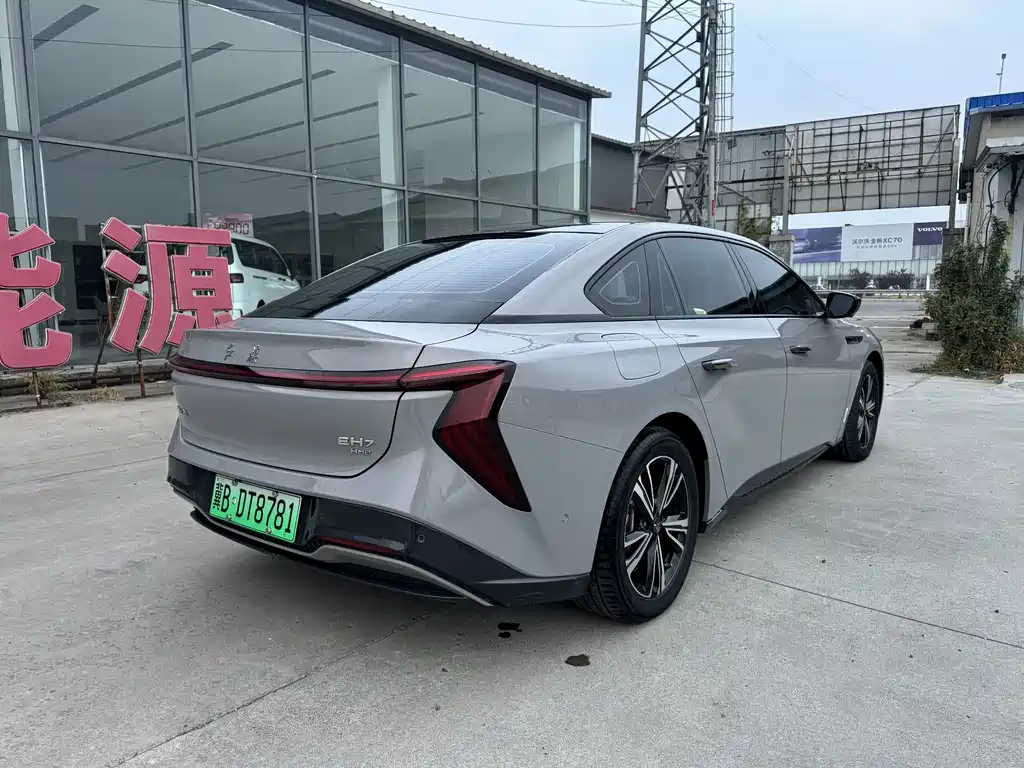 Hongqi Hongqi EH7 — миниатюра 9