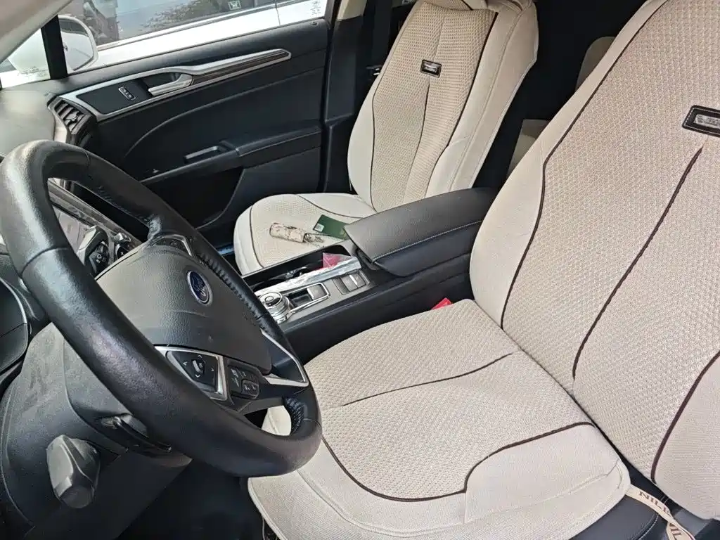 Ford Mondeo — миниатюра 11