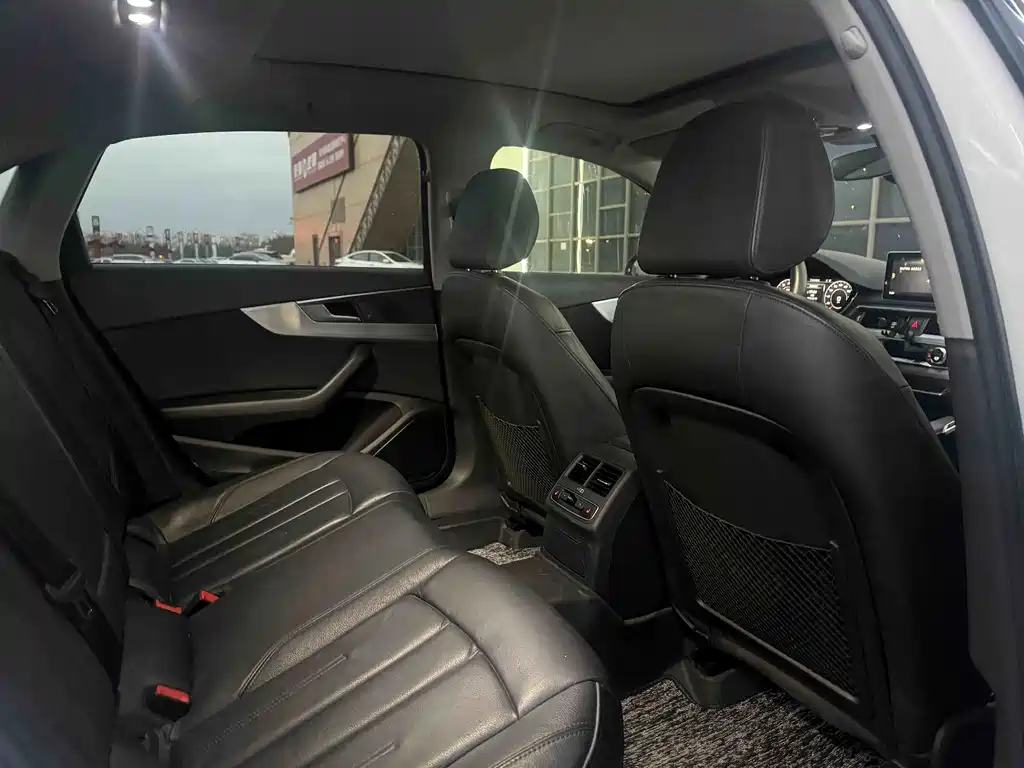 Audi A4L — миниатюра 9