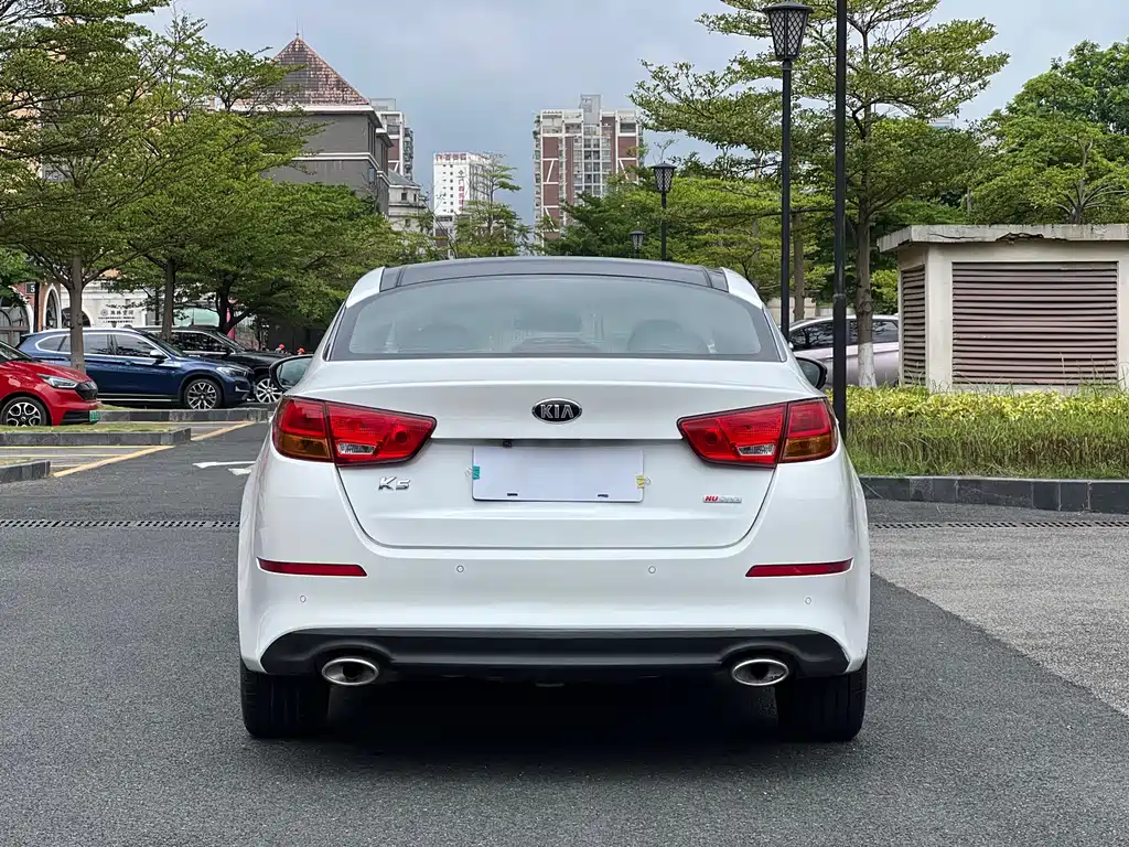 Kia K5 2014 2.0L AT PREMIUM