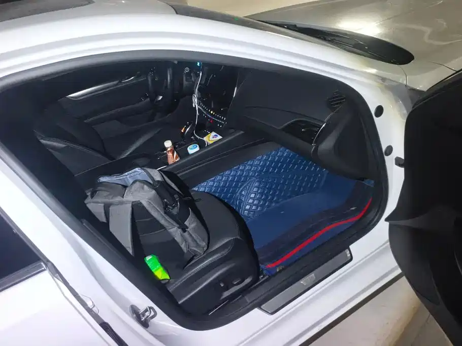Cadillac CT5 — миниатюра 8