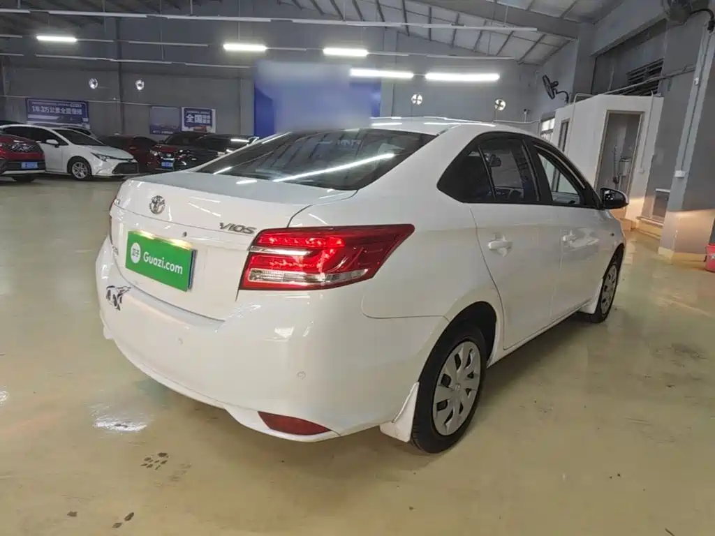Toyota Vios — миниатюра 7