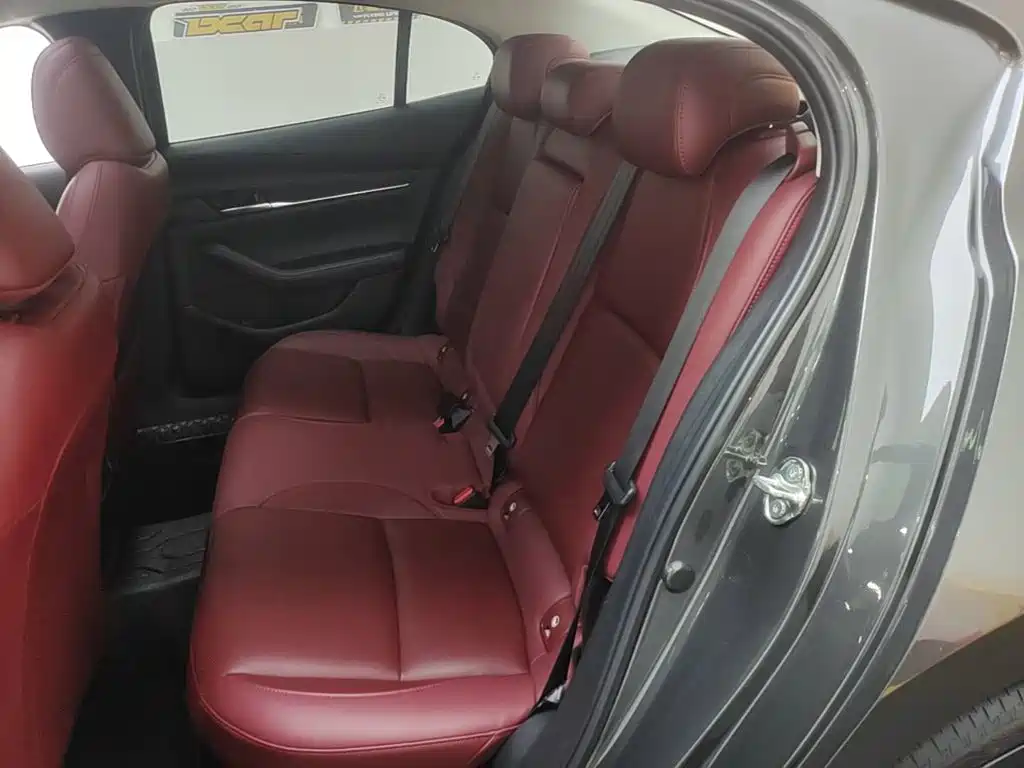 Mazda 3 Axela — миниатюра 17