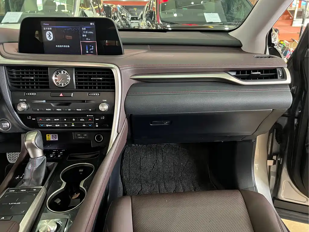 Lexus RX — миниатюра 15