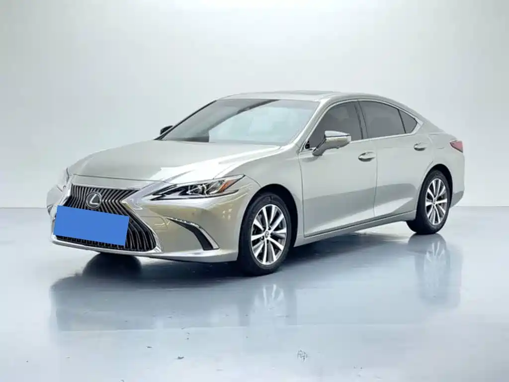 Купить Lexus ES