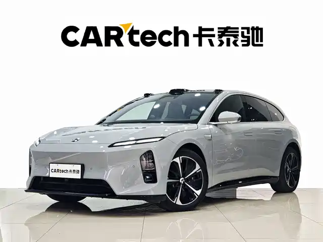 2025 Nio ET5