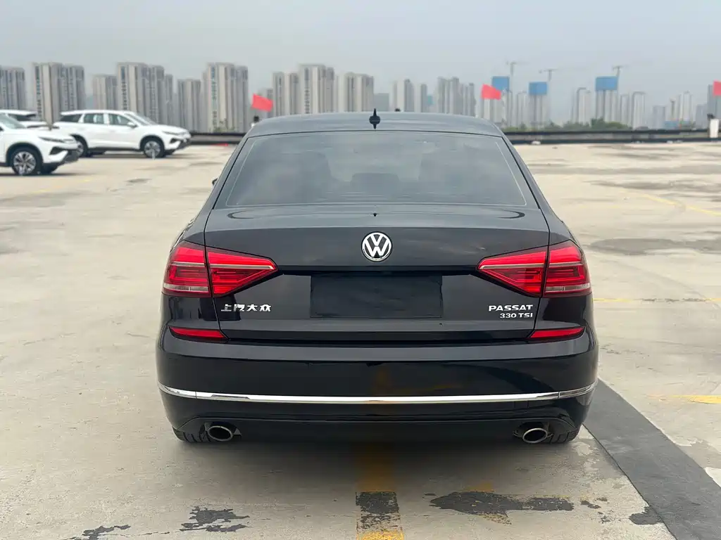 Volkswagen Passat — миниатюра 8