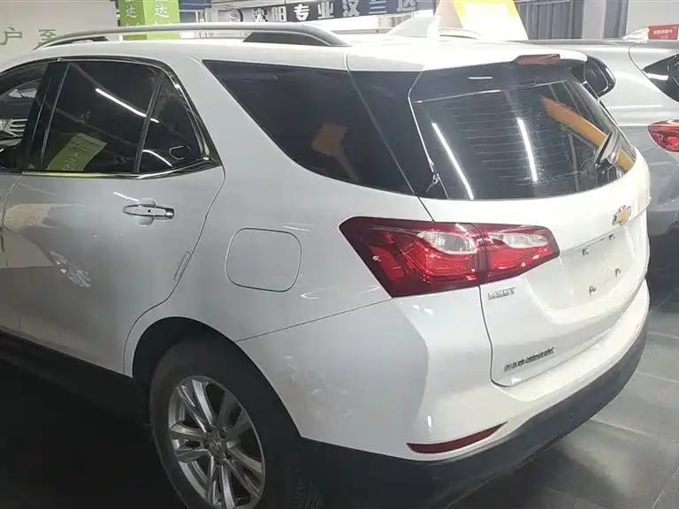 Chevrolet Equinox 2019 535T AT VI