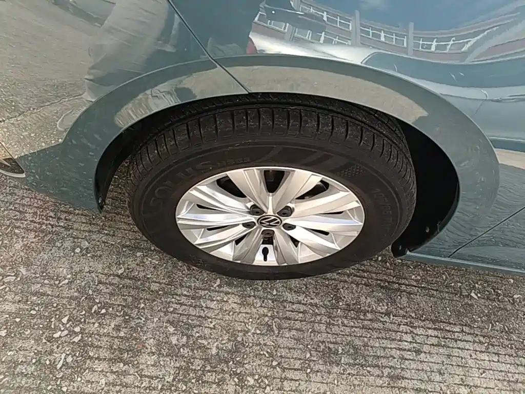 Volkswagen Lavida — миниатюра 23