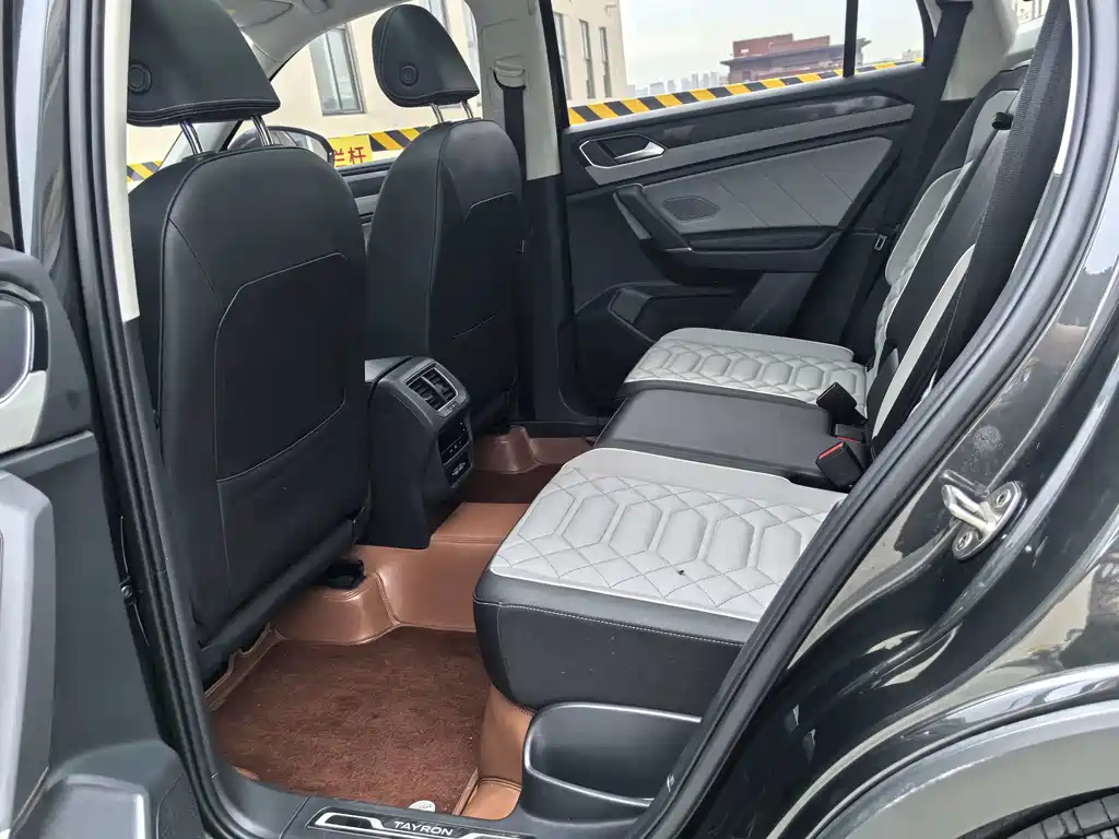 Volkswagen Tayron 2023 280TSI Luxury Plus