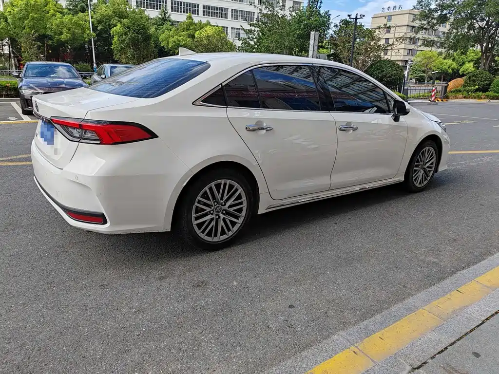 Toyota Allion — миниатюра 4