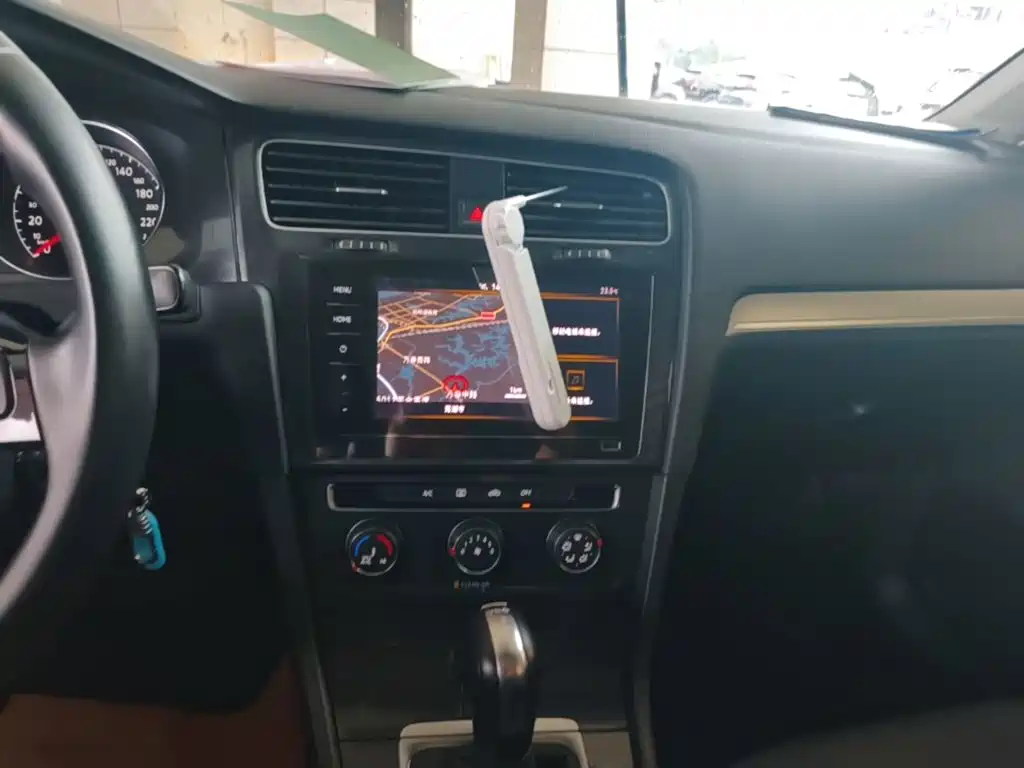 Volkswagen Golf — миниатюра 13