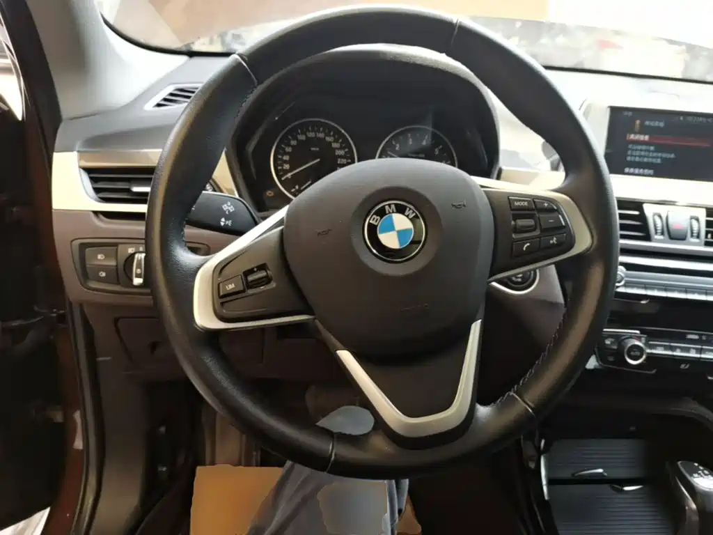 BMW X1 — миниатюра 11